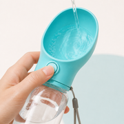 Botella con bebedero para perros · 550 ml